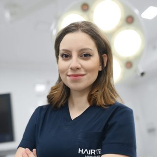 Ecem A., Junior Hairtechnician bij Hairtec Haarkliniek