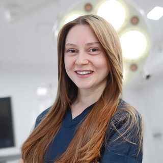 Ecem, Teamleider Hairtechnicians bij Hairtec Haarkliniek