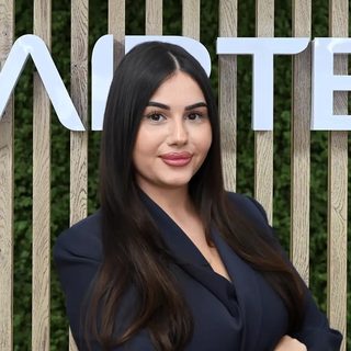 Ipek, Gastvrouw bij Hairtec Haarkliniek