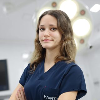 Nilay, Junior Hairtechnician bij Hairtec Haarkliniek