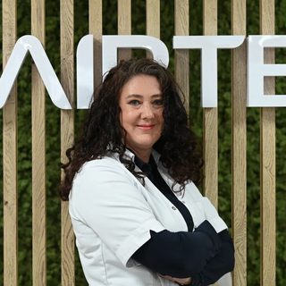 Yvonne B., Hoofd pre- en post operatieve zorg bij Hairtec Haarkliniek